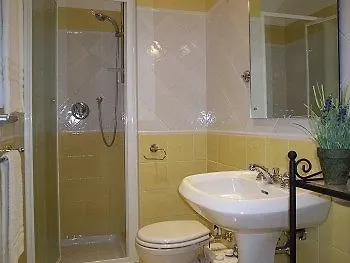 Casa Linnea בית הארחה 3*